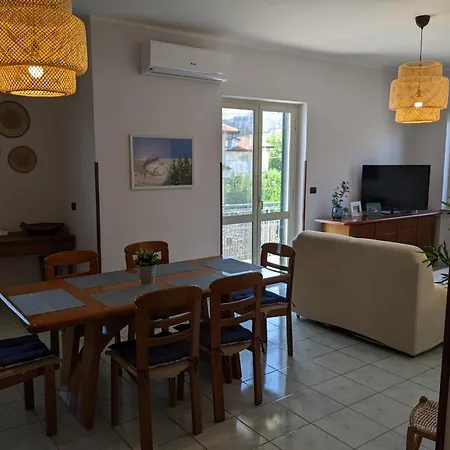 Sole Di Davoli - Three Bedroom *