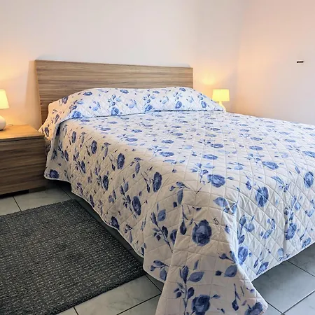 Sole Di Davoli - Three Bedroom Marina di Davoli