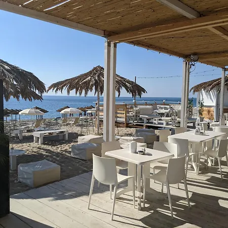 Sole Di Davoli - Three Bedroom * Marina di Davoli